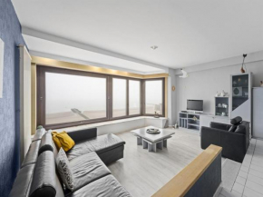 Apartment in Blankenberge with sea-views